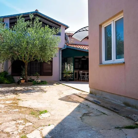 Ferienwohnung Fuer 4 Personen Ca 80 Qm In Sijana, Istrien Istrische Riviera Pula